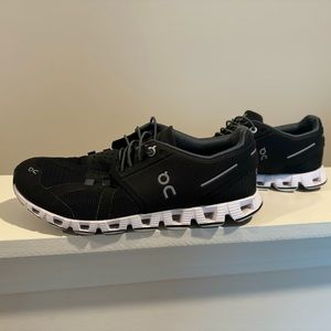 On Cloud 5 size women’s 8; black and white; basically brand new, no-tie laces.